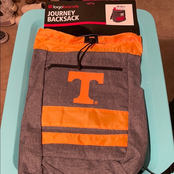 backpack brands logo